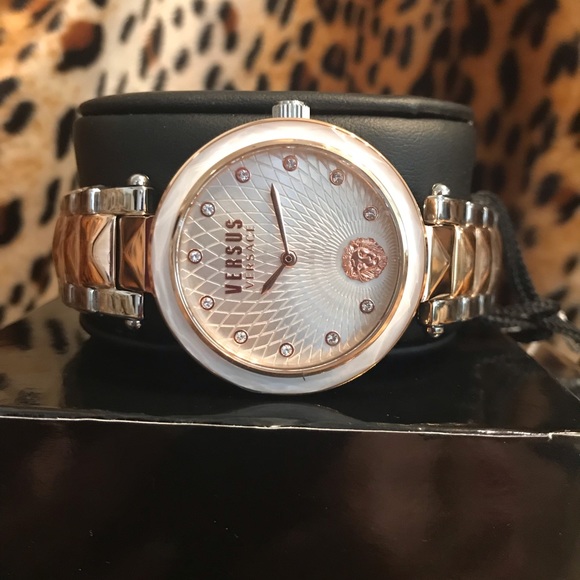 Versace Accessories - ⭐️🖤Two-Tone Versace Watch🖤⭐️